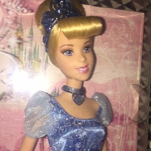 New! 💙Disney Sparkling Princess Cinderella 👑